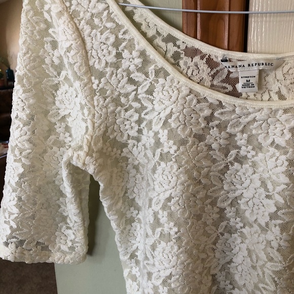 3 pretty blouses for work or night out. - Picture 2 of 6